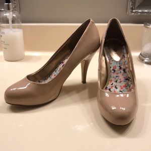 Madden Girl | Shoes | Nude Heels | Poshmark